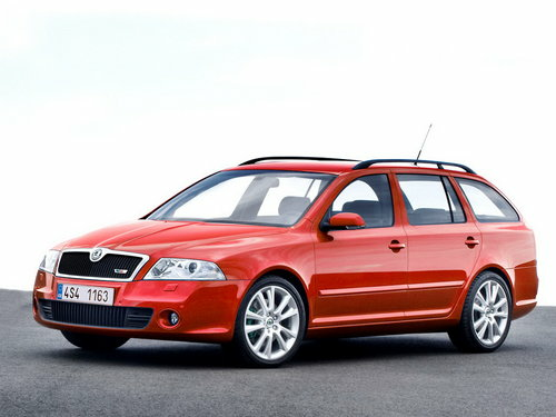 Коврики текстильные "Стандарт" для Skoda Octavia II (универсал / A5) 2004 - 2008, черные, 5шт.